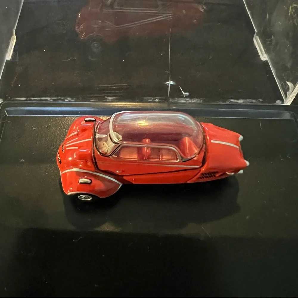 BMW Isetta Red Diecast Oxford Diecast Model Car
